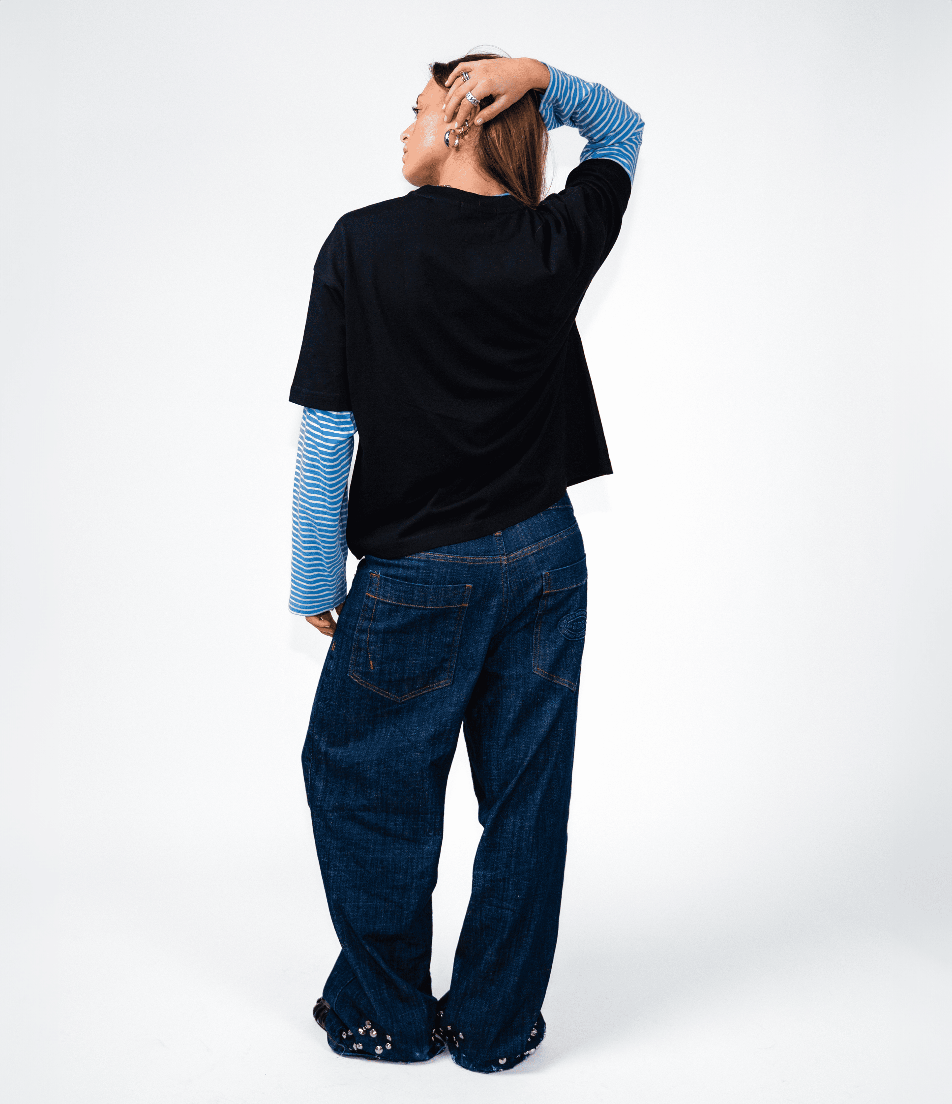 stemvius Blue Heart T-shirt female model full body – oversized streetwear Barcelona
