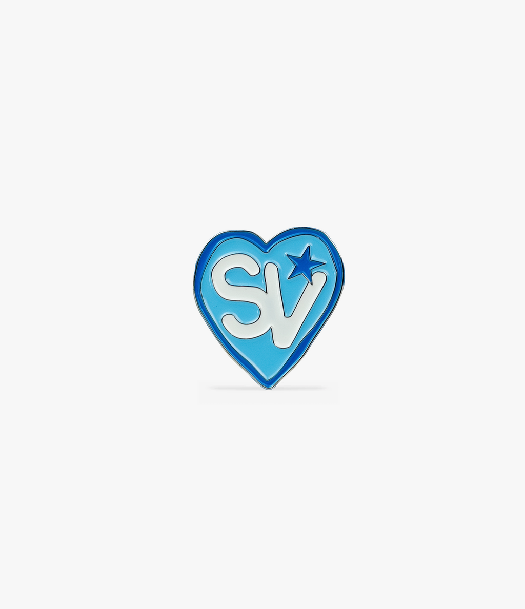 stemvius Blue Love Pin front – blue heart-shaped enamel pin with SV star logo, Barcelona accessory