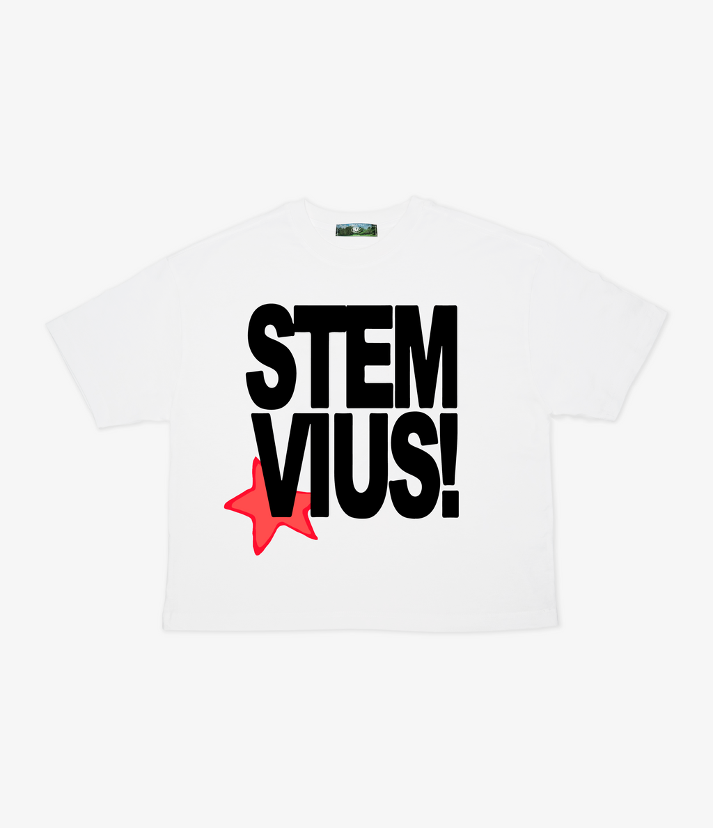 stemvius Red Star T-Shirt – oversized cropped tee with red star front print, designed in Barcelona